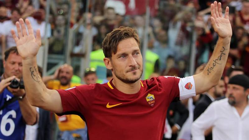 Top 5 Cầu Thủ Trung Thành Nhất Bóng Đá - Biểu Tượng Của Sự Son Sắt 3 Francesco Totti